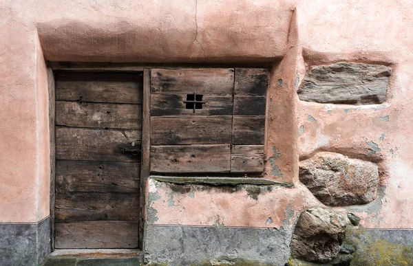 Vieja Puerta Madera Una Casa Piedra — Foto de Stock