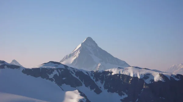 Vista Majestoso Pico Bietschhorn Sudoeste Dos Alpes Suíços — Fotografia de Stock