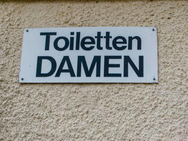 Almanca dil kadınlar için genel tuvaletler için işaret