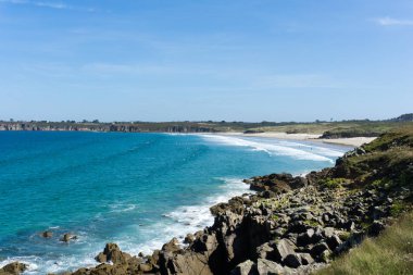 Plage des Blancs Sablon plajı Brittany 'nin batı kıyısında.