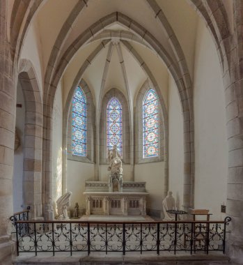 Brittany Quimper 'deki Saint Mathieu Kilisesi' nin iç manzarası