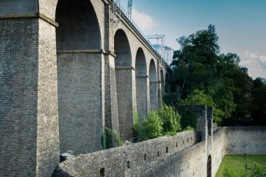 Lüksemburg 'daki Pulvermuhl Viaduct' un detaylı görüntüsü