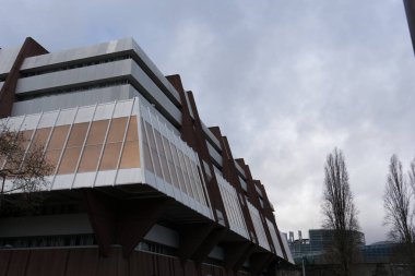  Avrupa Konseyi 'nin Strazburg' daki görüşü, üye ülkelerin bayraklarıyla