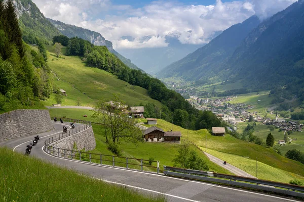 Linthtal Switzerland Μαΐου 2020 Θέα Πολλών Μοτοσικλετών Που Διασχίζουν Τον — Φωτογραφία Αρχείου