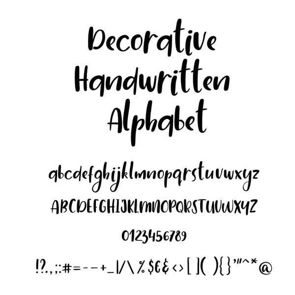 Kalligrafische alfabet. Handgeschreven borstel lettertype. Hoofdletters, kleine letters, getallen. Bruiloft kalligrafie — Stockvector