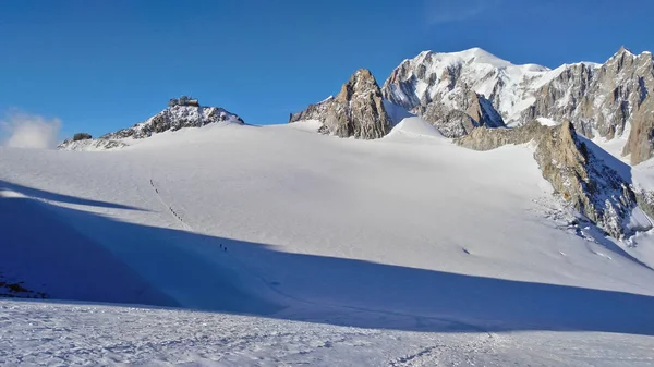 Vrchol Mt. Blanc z ledovce — Stock fotografie