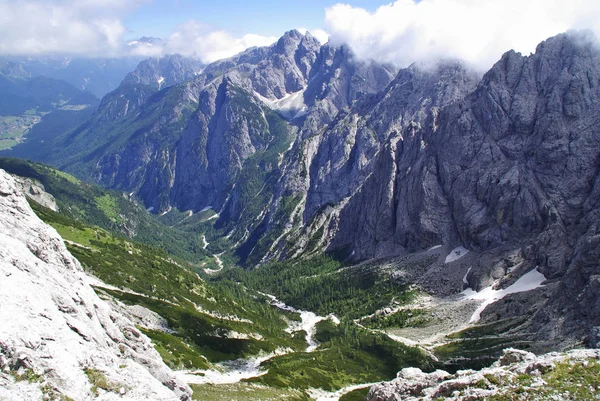 Dolomiterna nära Sappada, Visa från Passo Oberenghe — Stockfoto