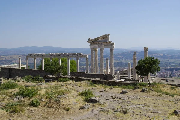 Las ruinas de Pérgamo, lugar de nacimiento de Hipócrates . —  Fotos de Stock