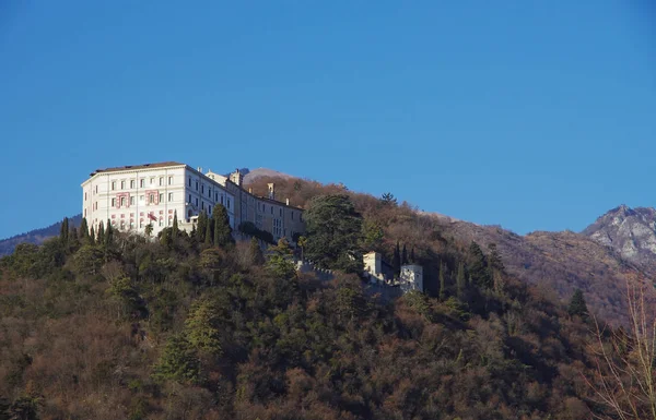 Castelbrando, bir kez bir kan davası, Vittorio Veneto piskoposluk bölgesi görünümünü — Stok fotoğraf