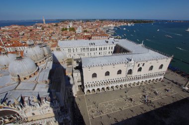 Venedik Meydanı St.Mark'ın havadan görünümü