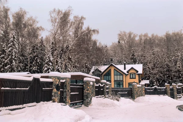 Modern Architecutre Concept Snowy Cottage Forest Winter Landscape Yellow Brick — Stock Photo, Image