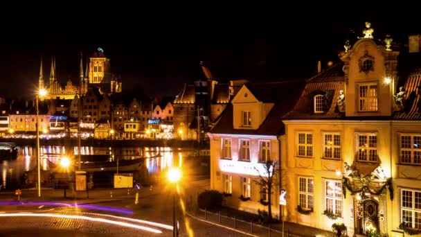 Zaman atlamalı, Gdansk, Polonya, gece görünümü — Stok video