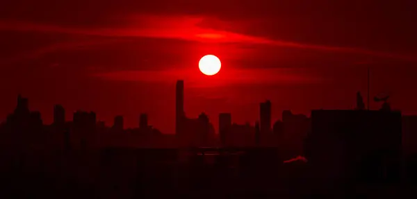 Silhouetted Μπανγκόκ City Όμορφο Ηλιοβασίλεμα Πάνω Από Την Πόλη Φωτογραφία — Φωτογραφία Αρχείου