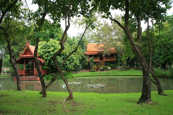 Tayland eski ahşap evler