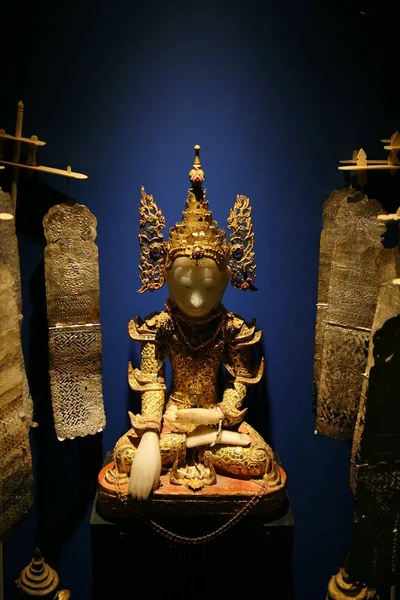 Buda resim oyma