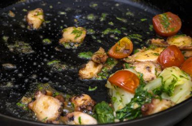 tavuk ve sebze stir fry