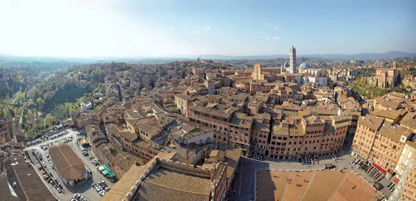 Sienan kaupungin panoraama — kuvapankkivalokuva
