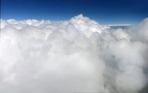 Panorama van wolken gefotografeerd — Stockfoto