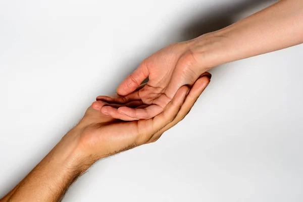 Help Vrouwen Palm Aanbieden Van Mannenhand Toned — Stockfoto