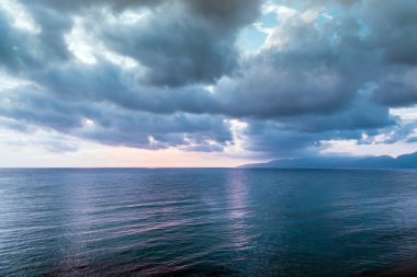 daha önce bir fırtına kasvetli gökyüzü bulutlu Gri bulut