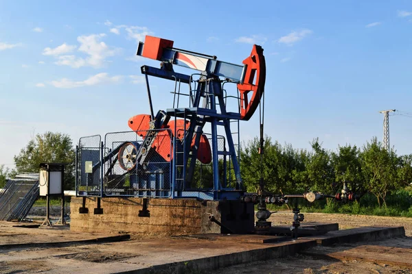 Pumpjack w akcji — Zdjęcie stockowe