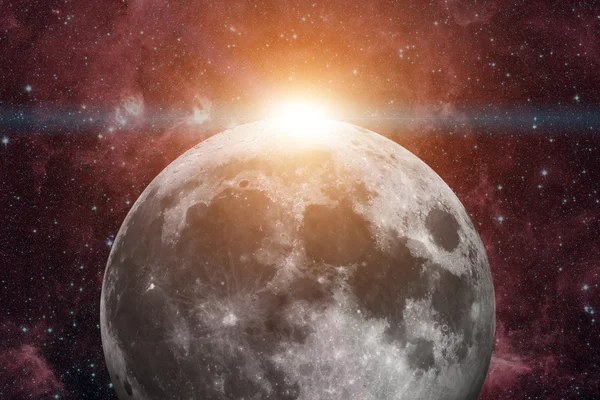 Солнечная система - Земля Луна. Луна только естественный спутник Земли . — стоковое фото