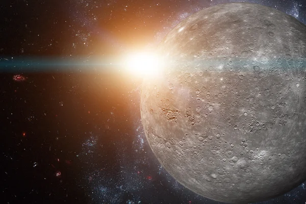 Güneş sistemi - Mercury. Güneş Sistemi'ndeki en küçük bir gezegendir. — Stok fotoğraf