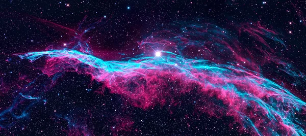 A Nebulosa do Véu na constelação de Cygnus . — Fotografia de Stock