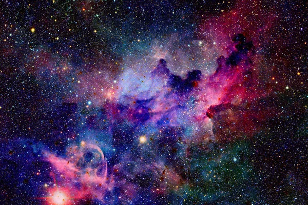 Nebula ve galaksiler uzayda. Bu görüntünün elementleri NASA tarafından desteklenmektedir. — Stok fotoğraf