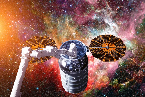 Το διαστημόπλοιο Cygnus σε ανοιχτό χώρο. — Φωτογραφία Αρχείου