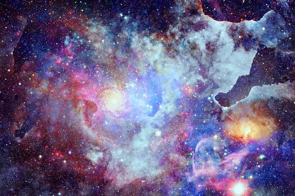 Renkli nebula ve evrendeki açık yıldız kümesi. — Stok fotoğraf