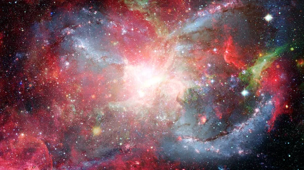 성운과 은하가 있는 열린 공간입니다. NASA 가 제공 한 이형상의 요소들 — 스톡 사진
