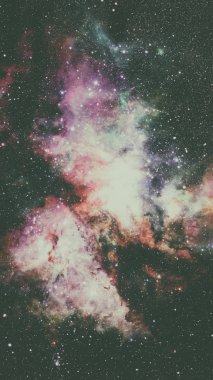 Bulutsusu ve derin uzay içinde gökada. Bu görüntü furnis unsurları