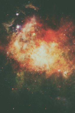 Bulutsusu ve galaksilerin uzayda. Bu görüntü bir şekilde döşenmiş b unsurları