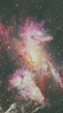 Açık alan bulutsu ve galaksiler. Bu görüntü kürk unsurları