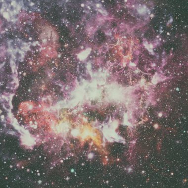 Bulutsusu ve uzayda yıldız. Bu görüntü furnishe unsurları