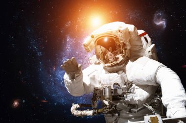Uzayda Astronot.