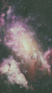 Derin uzayda nebula ve galaksiler. Bu görüntünün elementleri NASA tarafından desteklenmektedir.