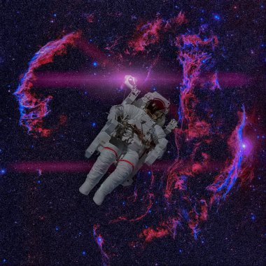 Uzayda Astronot.