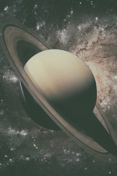 Сонячна система - Сатурн. Це шоста планета від Сонця.. — стокове фото