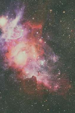 Nebula ve yıldızlar uzayda. Bu görüntünün elementleri NASA tarafından desteklenmektedir.