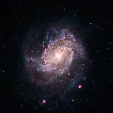 Suyılanı takımyıldızı yönünde bulunan bir çubuklu sarmal gökada Messier 83 takımyıldızı.