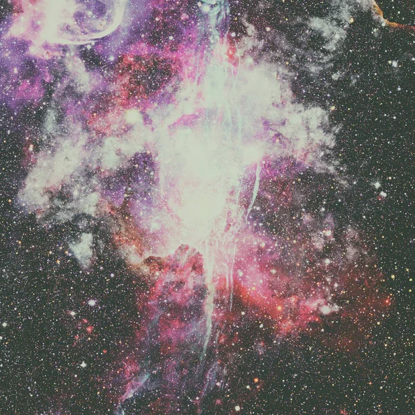 Nebulosa e estrelas no espaço exterior. Elementos desta imagem fornecidos pela NASA. — Fotografia de Stock