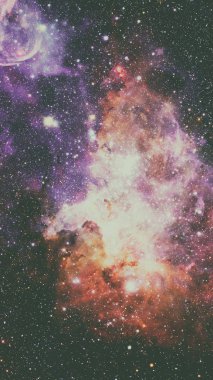 Derin uzayda nebula ve galaksiler. Bu görüntünün elementleri NASA tarafından desteklenmektedir.