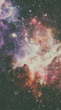 Derin uzayda nebula ve galaksiler. Bu görüntünün elementleri NASA tarafından desteklenmektedir.