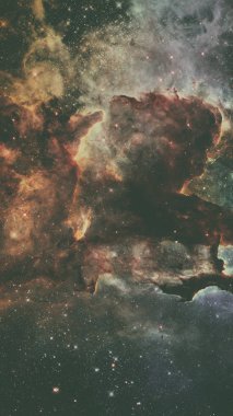 Derin uzayda parlayan gizemli bir evren..