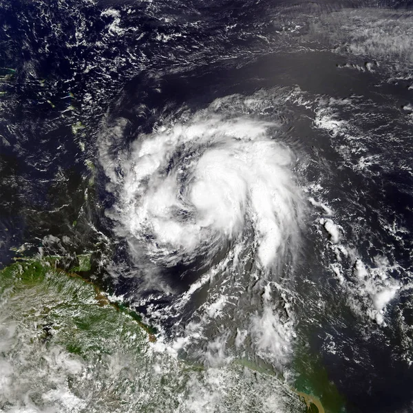 Hurrikan Maria. Elemente dieses Bildes von der nasa. — Stockfoto
