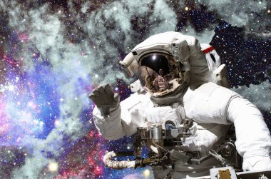 Astronot uzayda uzay zemin karşı. Nasa tarafından döşenmiş bu görüntü unsurları