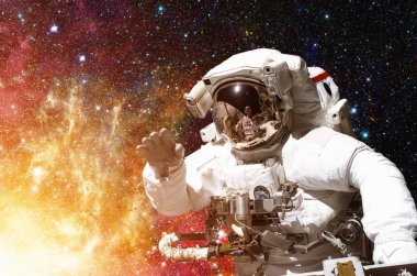 NASA uzay keşif astronotu. Bu görüntünün elementleri NASA tarafından desteklenmektedir.