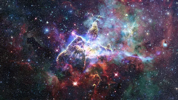 Montaña Mística en la Nebulosa Carina. Elementos de esta imagen proporcionados por la NASA. —  Fotos de Stock